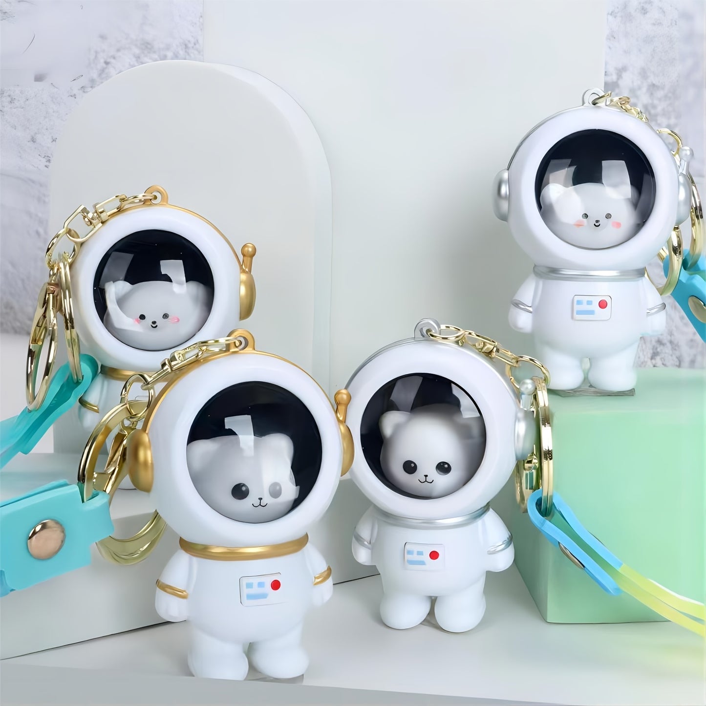 Cute Astronaut Bear Night Light Keychain - Glowing Space-Themed Backpack Charm for Couples, Students & Gifts