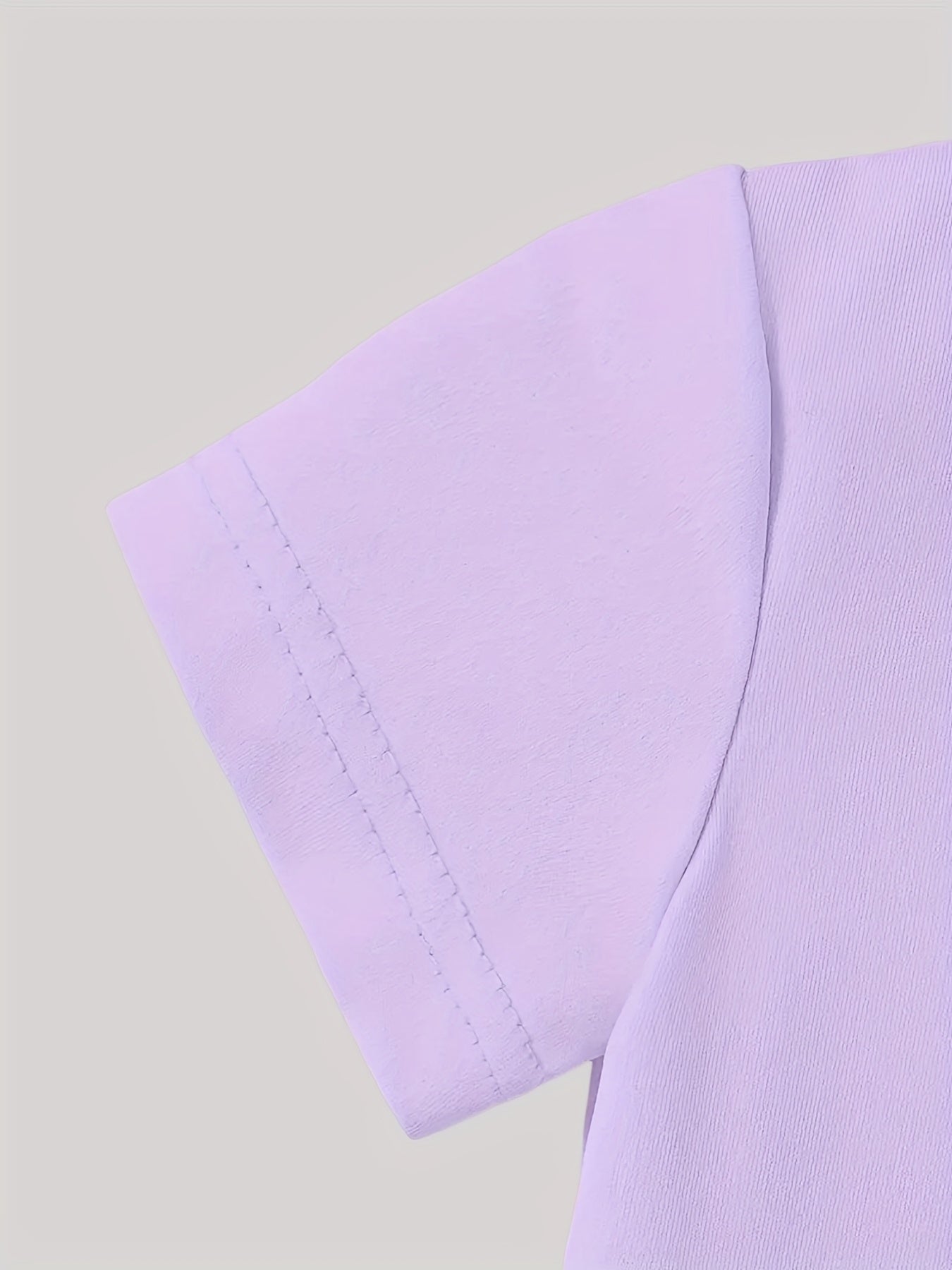 Comfortable T-Shirt for Girls, Simple And Casual for Daily Sports, Featuring a Cute Rabbit Print with Fun Lines in a Short-Sleeve And Shorts Set, for Outdoor