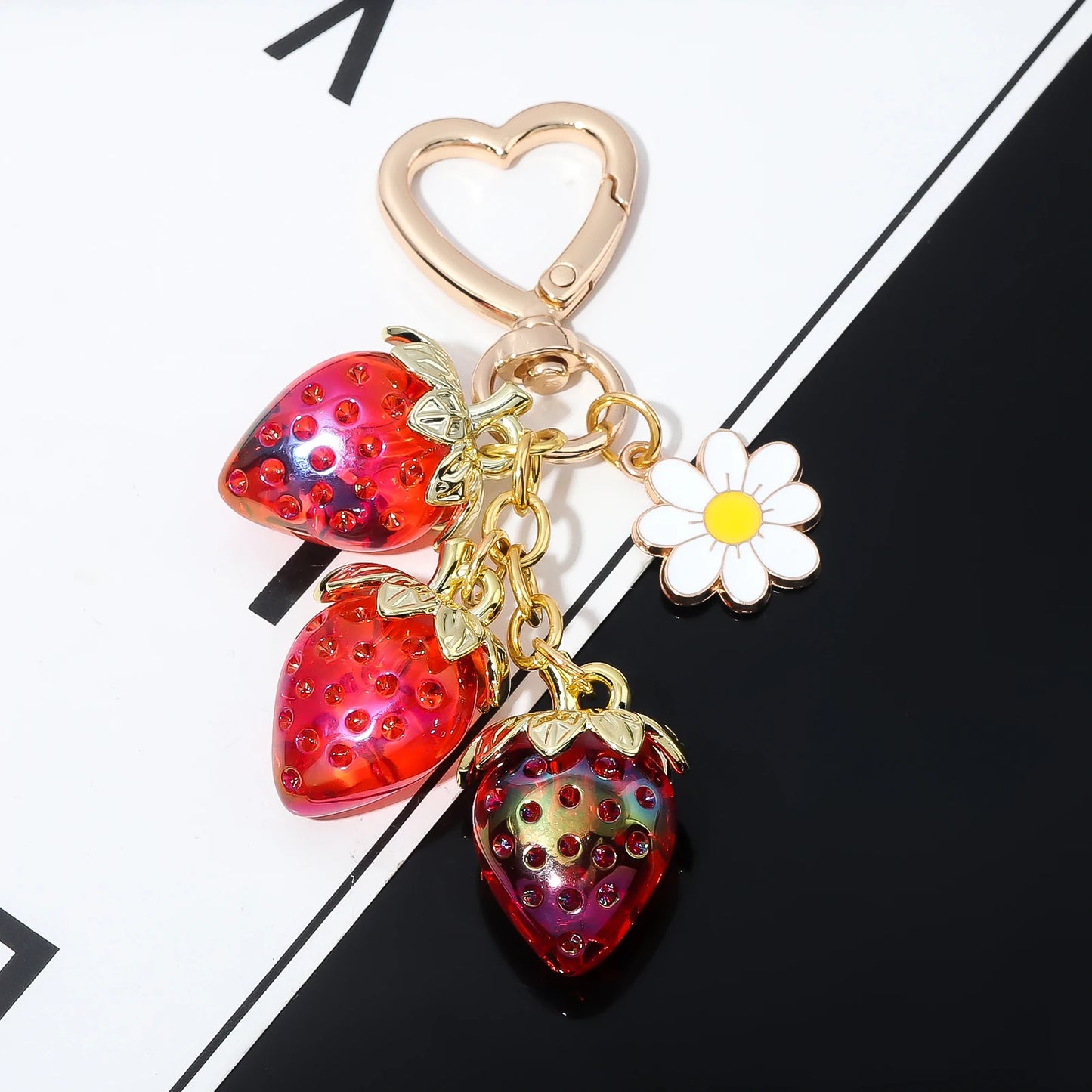 Cute Strawberry Bag Pendant Keychain Kawaii Heart Flower Daisy Key Chain for Women Girs Bag Purse Pendant Accessories Gift