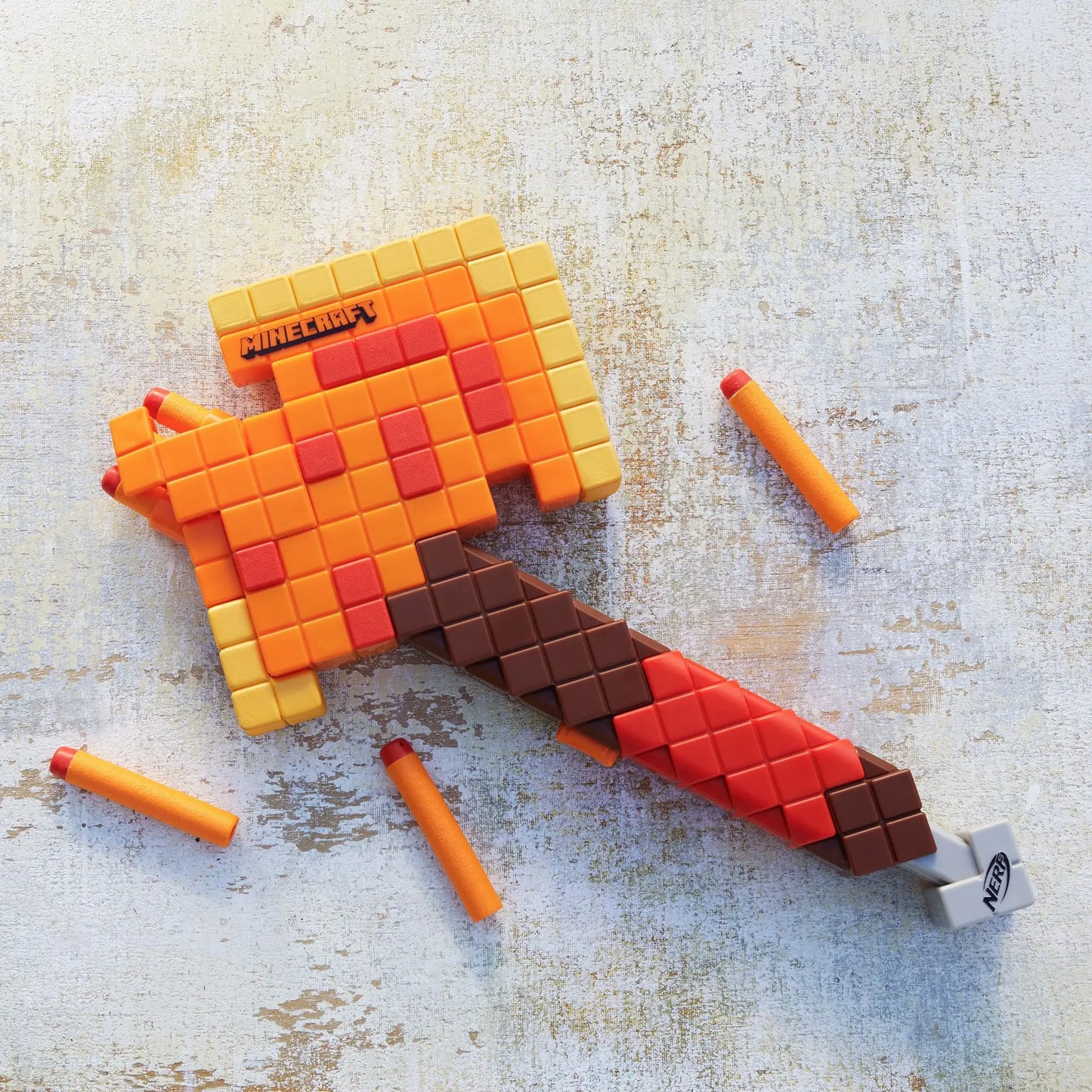 Hasbro Nerf Minecraft Firebrand, Dart Blasting Axe, 6 Nerf Elite Foam Darts, Pull Down Priming, Minecraft Toys F8954