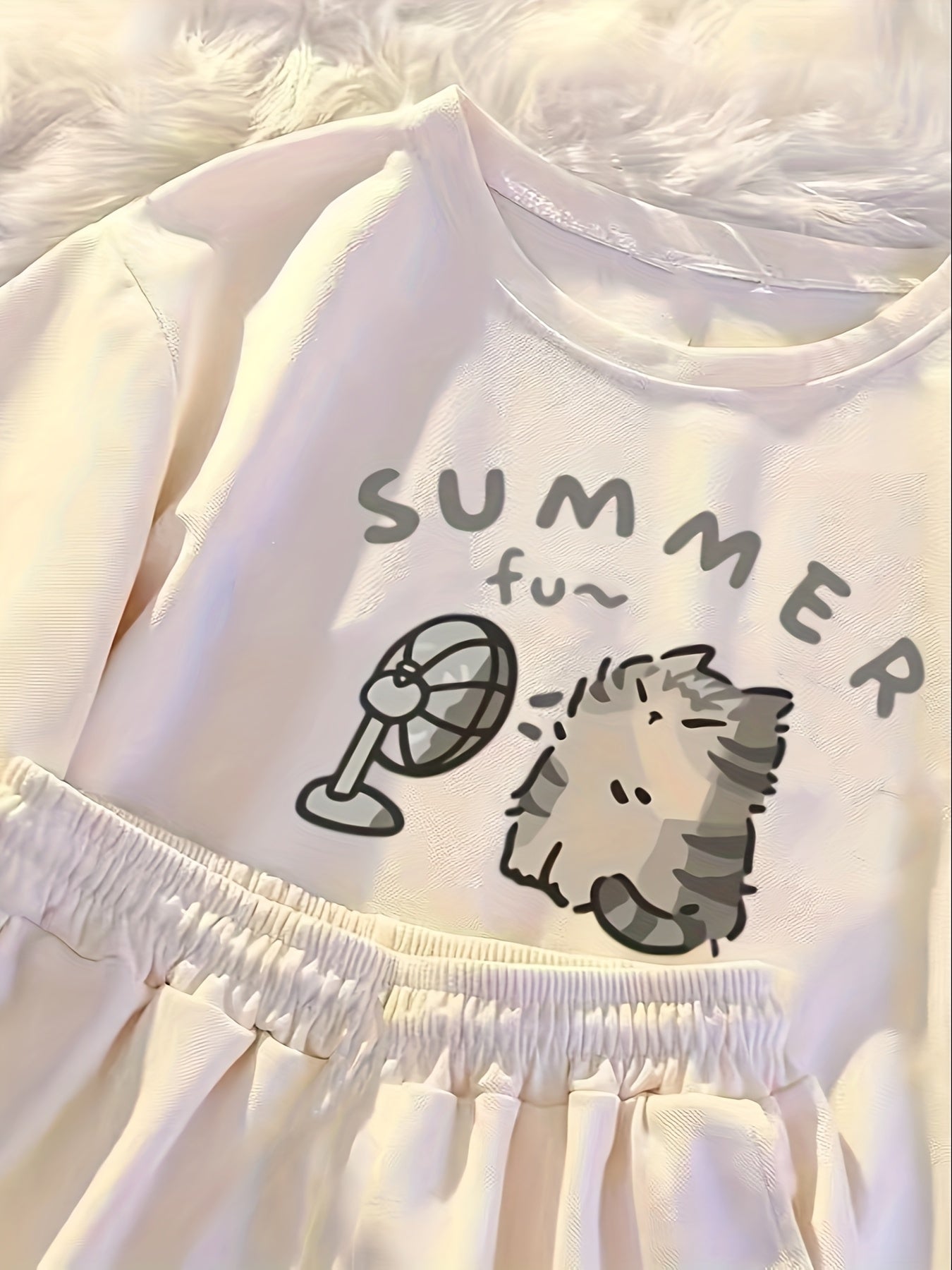 Girls' Summer Casual Outfit - Cute Cartoon Cat Graphic T-Shirt & Shorts Set, Polyester, Loose Fit, Geometric Pattern, Short Sleeve, Summer Clothes, for Outdoor