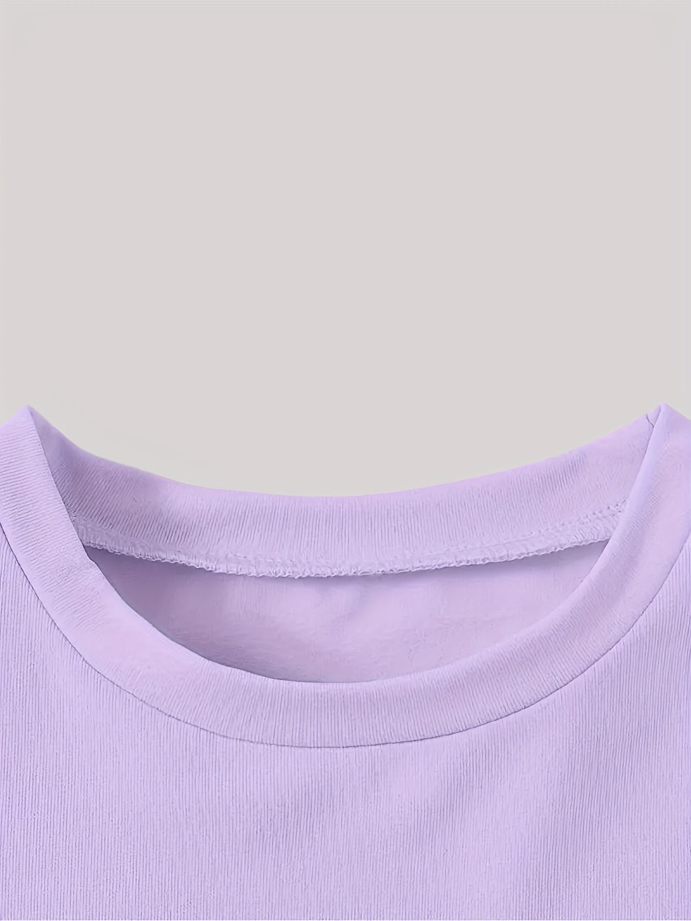 Girls' T-shirt for Medium and Small Children, Comfortable Simple Daily Sports Princess English Crown Print Round Neck Short Sleeve Shorts Casual Suit, Perfect for Outdoor