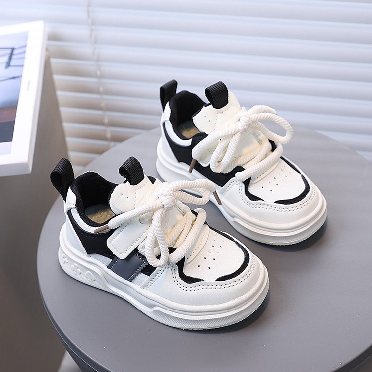 [Playful Charm] All-Season White Sneakers for Boys & Girls: Durable, Versatile Indoor/Outdoor Shoes with Hook-and-loop Closure, Low-Top Design, and Comfortable Fabric Lining
