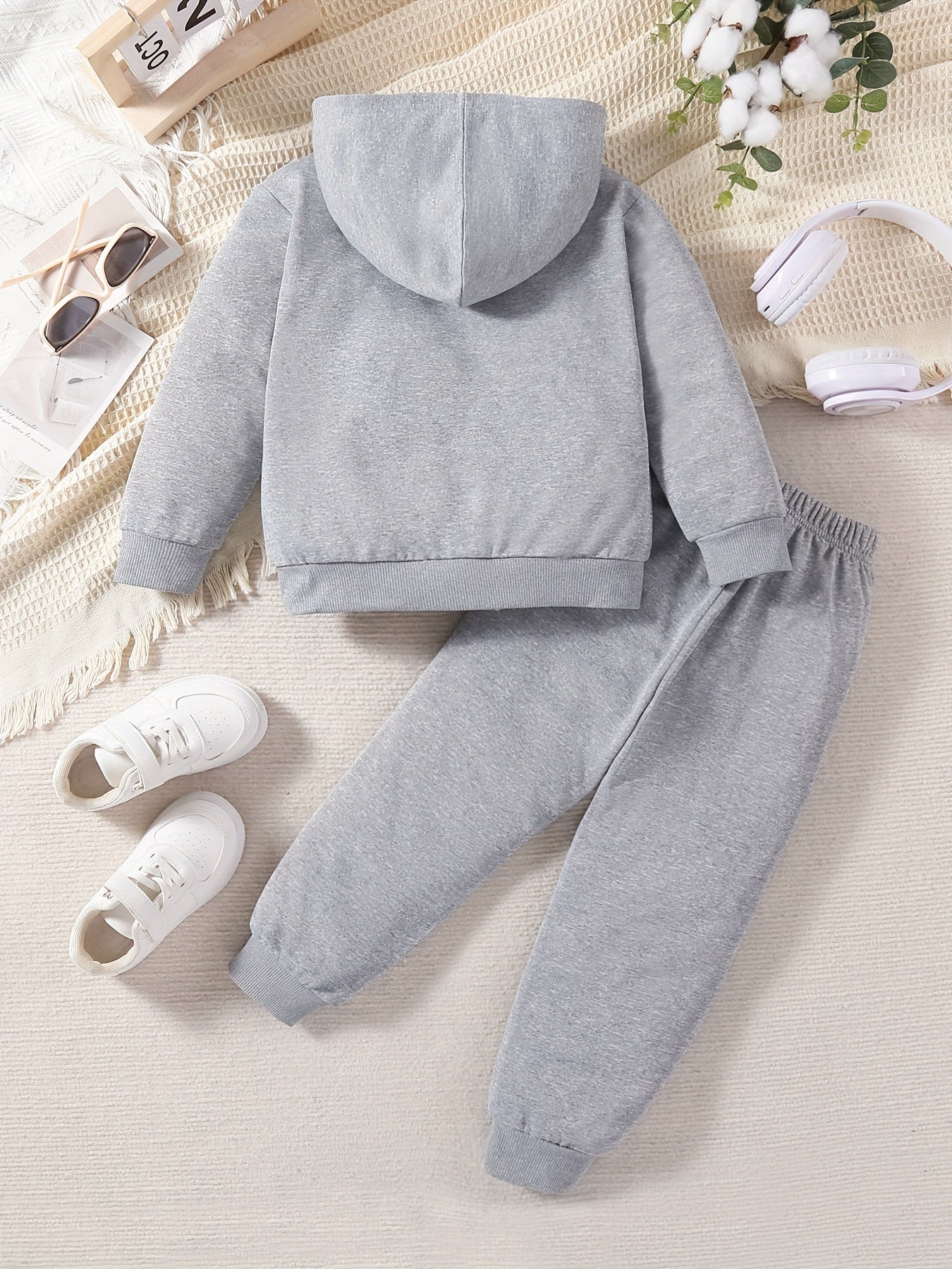 Girls' Festive Christmas Antler & Letter Print Sweatshirt and Joggers Set - Casual, Non-Stretch Polyester, Machine Washable - Perfect for Fall/Winter, Perfect for Outdoor
