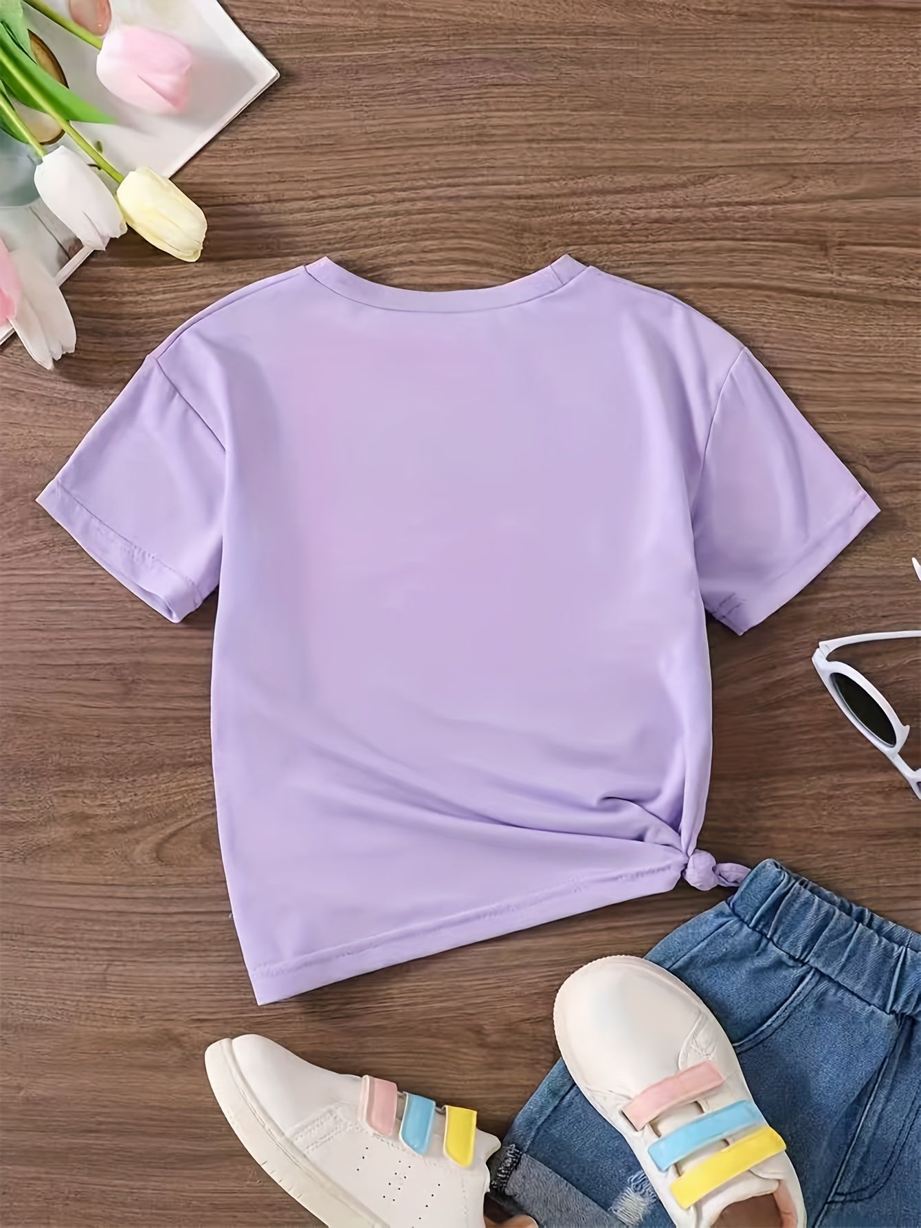 Spring And Summer Short-Sleeve Top for Girls, Featuring a Simple Sporty, Casual, And Comfortable Style with a Five-Petal Purple Flower And Letter Pattern Print