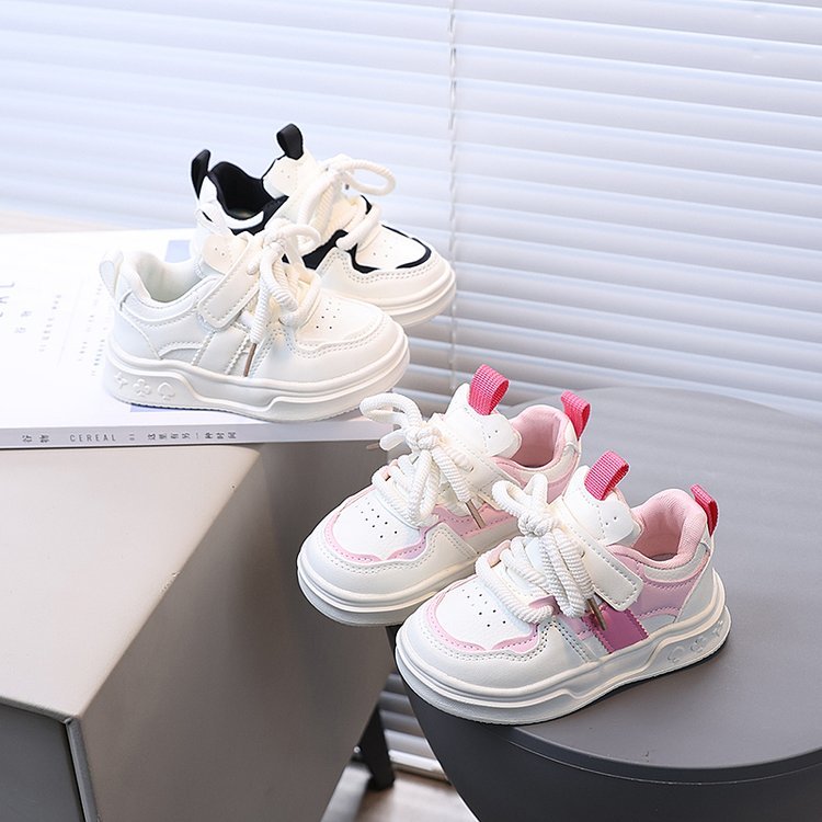 [Playful Charm] All-Season White Sneakers for Boys & Girls: Durable, Versatile Indoor/Outdoor Shoes with Hook-and-loop Closure, Low-Top Design, and Comfortable Fabric Lining
