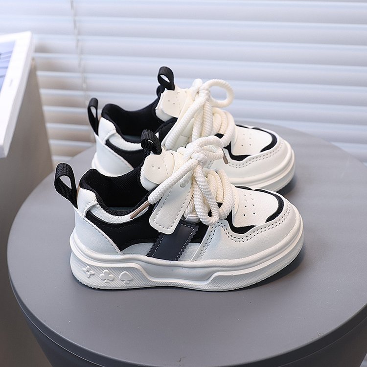 [Playful Charm] All-Season White Sneakers for Boys & Girls: Durable, Versatile Indoor/Outdoor Shoes with Hook-and-loop Closure, Low-Top Design, and Comfortable Fabric Lining