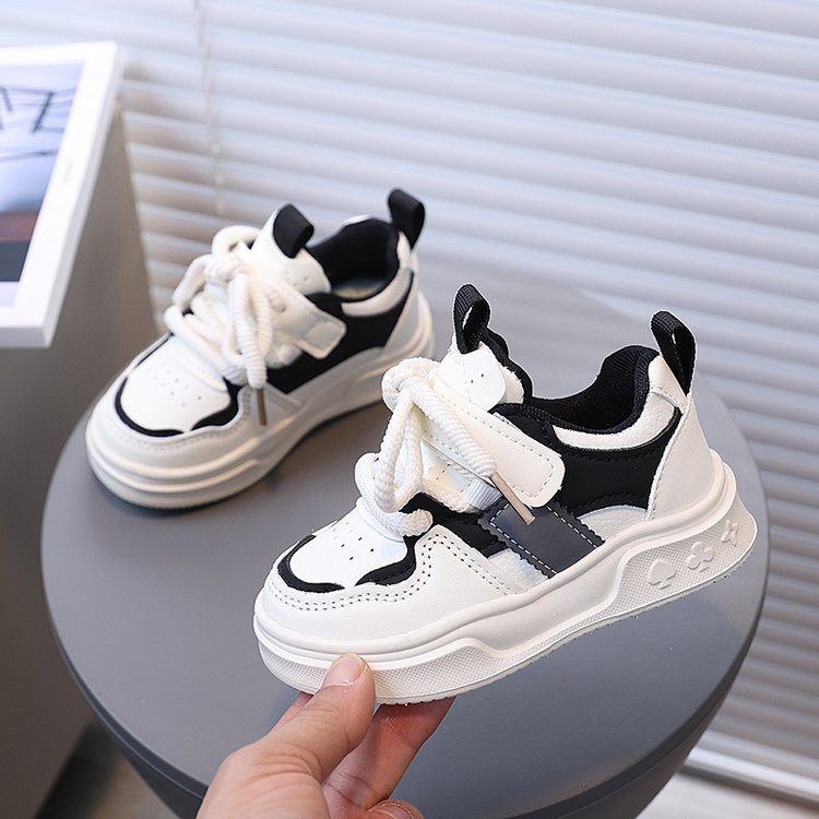 [Playful Charm] All-Season White Sneakers for Boys & Girls: Durable, Versatile Indoor/Outdoor Shoes with Hook-and-loop Closure, Low-Top Design, and Comfortable Fabric Lining