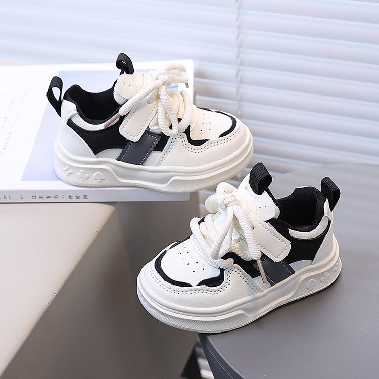 [Playful Charm] All-Season White Sneakers for Boys & Girls: Durable, Versatile Indoor/Outdoor Shoes with Hook-and-loop Closure, Low-Top Design, and Comfortable Fabric Lining