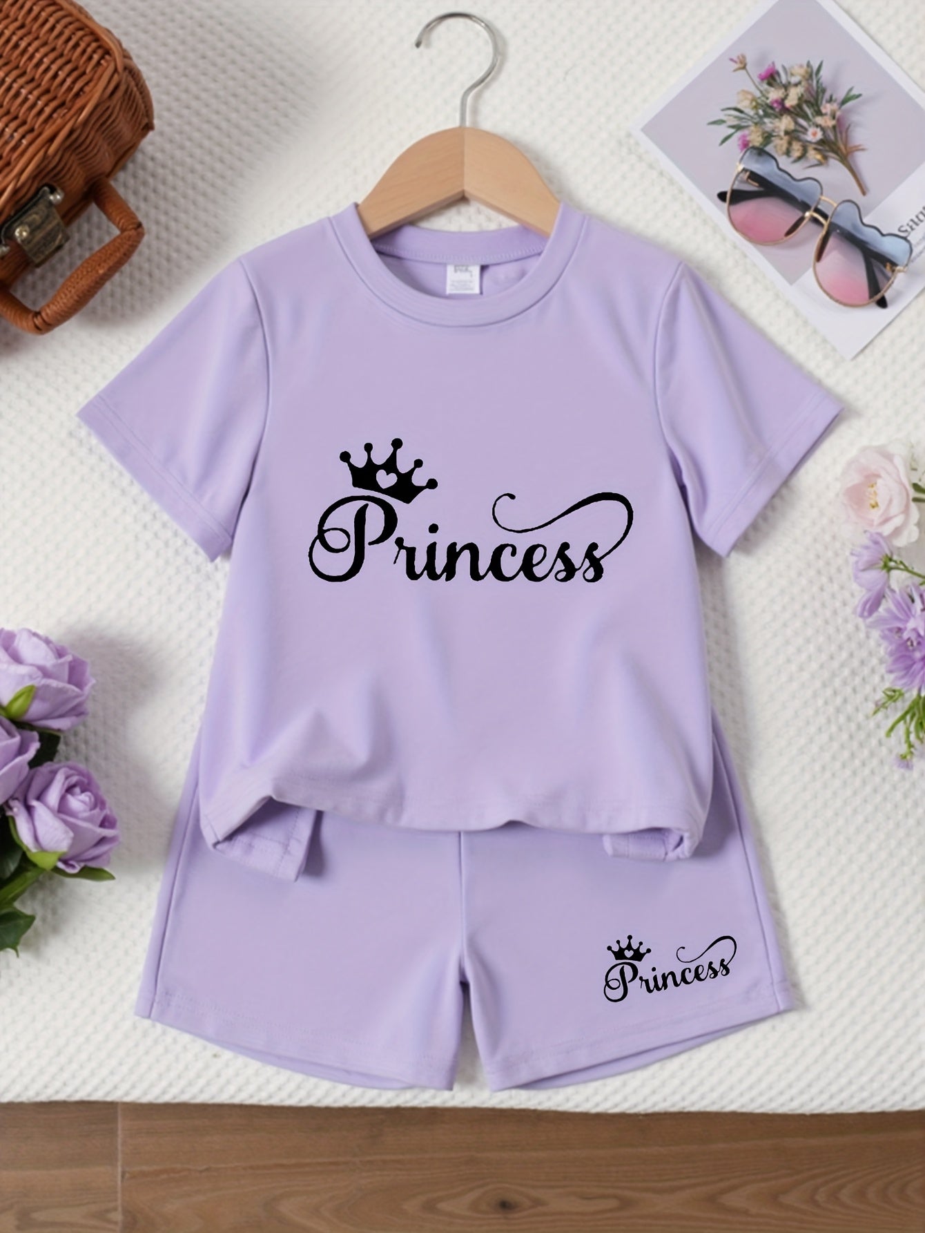 Girls' T-shirt for Medium and Small Children, Comfortable Simple Daily Sports Princess English Crown Print Round Neck Short Sleeve Shorts Casual Suit, Perfect for Outdoor