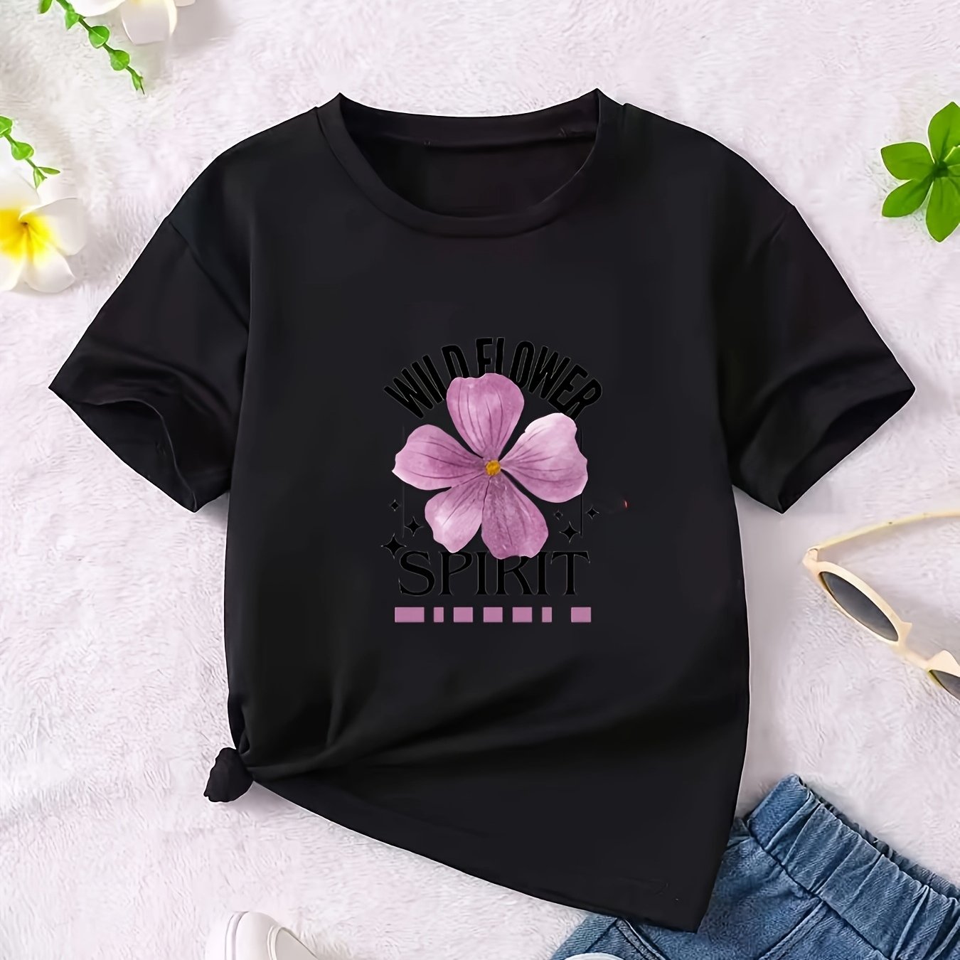 Spring And Summer Short-Sleeve Top for Girls, Featuring a Simple Sporty, Casual, And Comfortable Style with a Five-Petal Purple Flower And Letter Pattern Print
