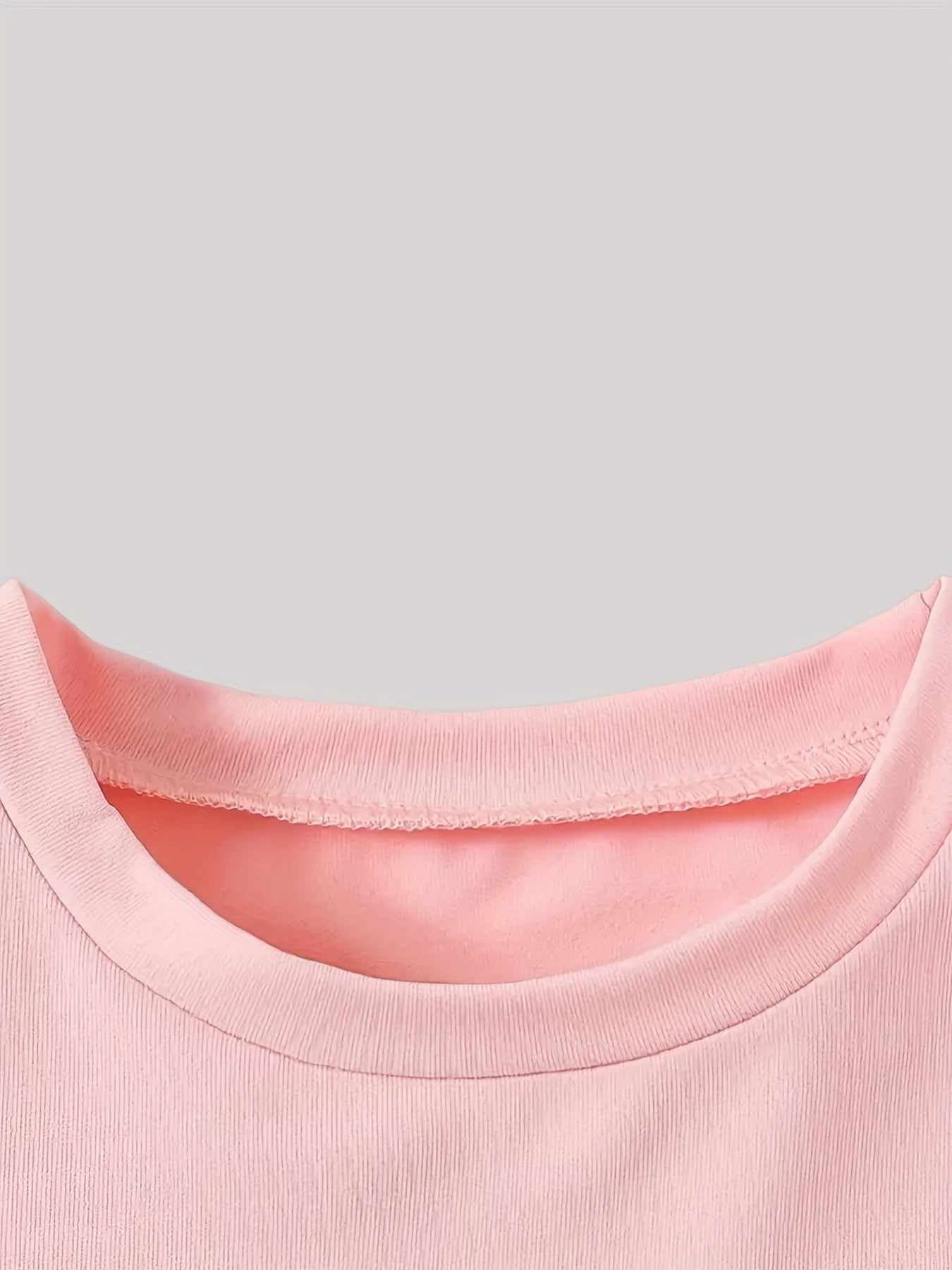 Girls' T-shirt for Medium and Small Children, Comfortable Simple Daily Sports Princess English Crown Print Round Neck Short Sleeve Shorts Casual Suit, Perfect for Outdoor