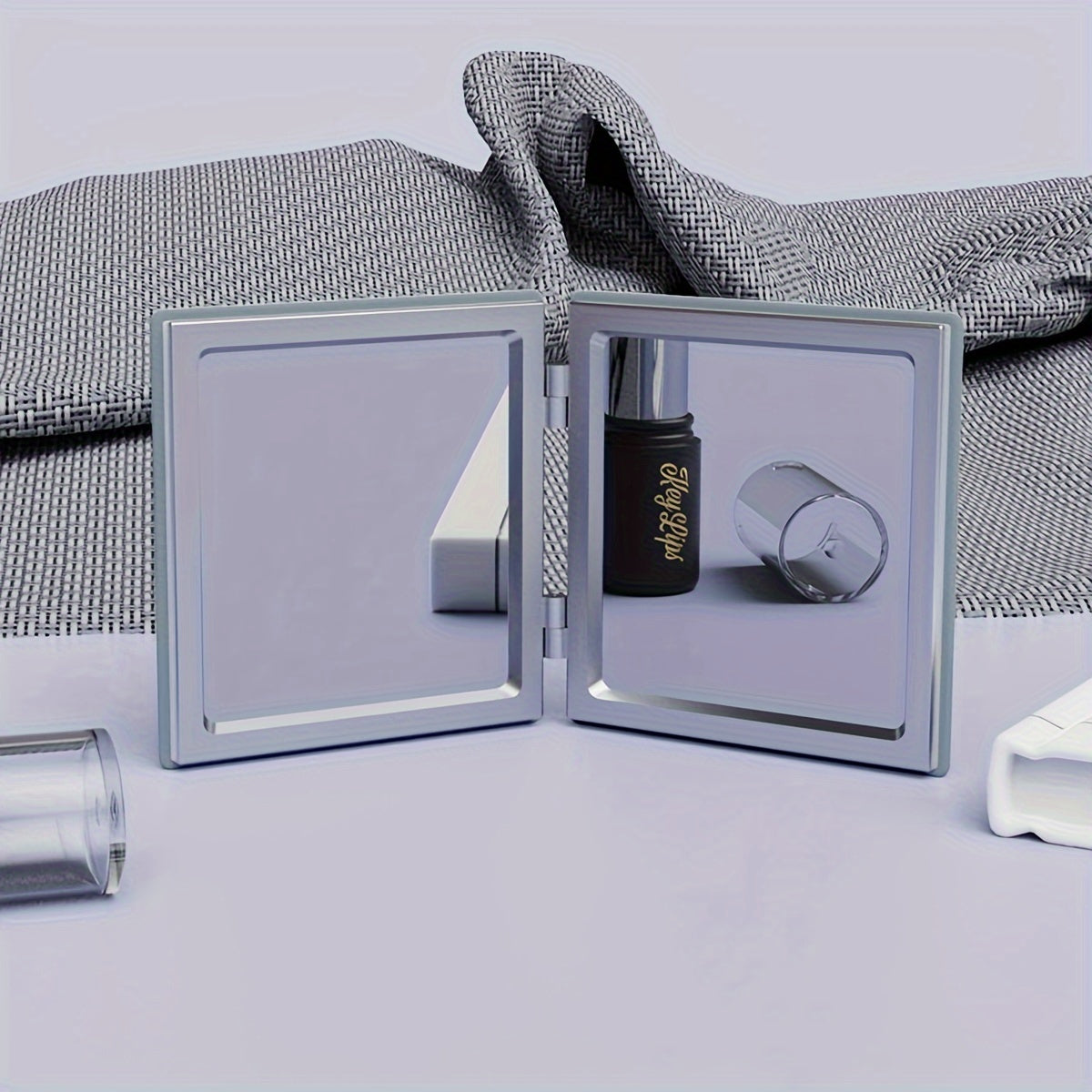 Cute Bear-Themed Folding Makeup Mirror - Portable, No-Battery Compact for Travel & Touch-Ups